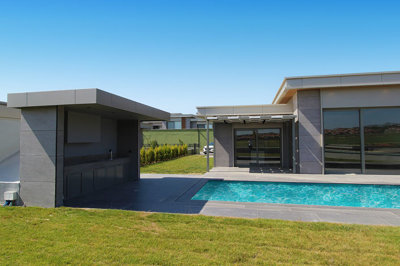 Exterior 7
