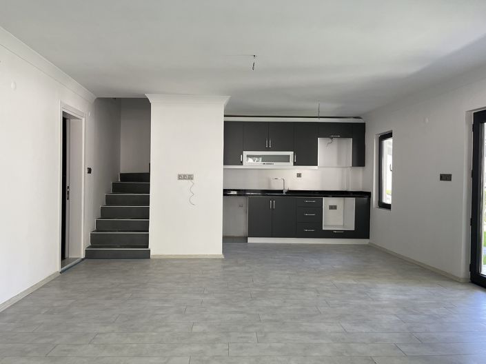 Image No.9-Maison / Villa de 3 chambres à vendre à Beycik