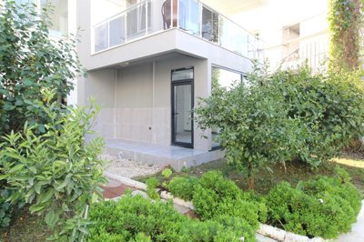 Exterior 10
