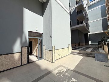 Exterior 10