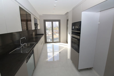 Interior 4