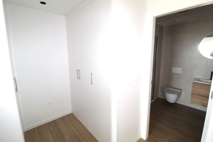 Image No.14-3 Bed Apartment for sale