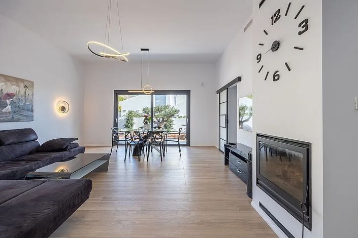 Image No.57-4 Bed House/Villa for sale