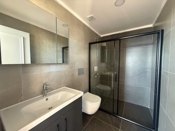 Interior 10