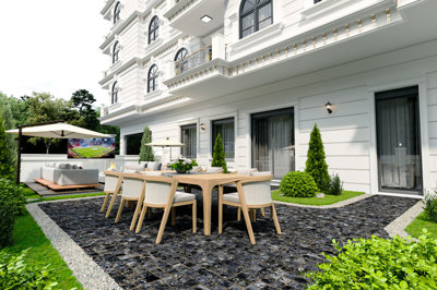 Exterior 5