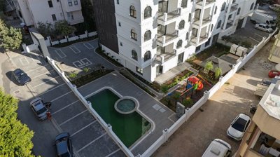Exterior 3
