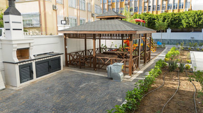 Exterior 6