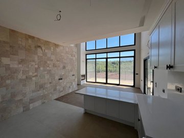 Exterior 11