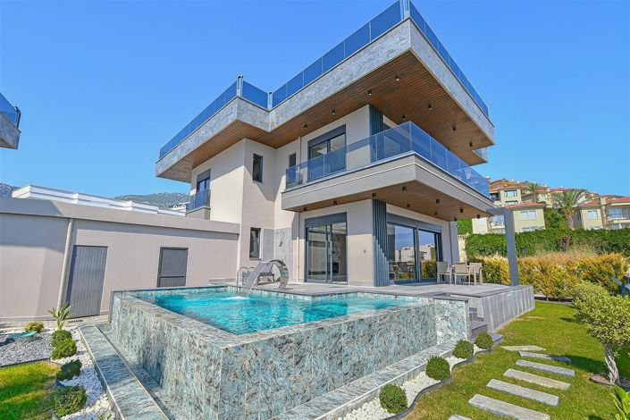 Image No.1-4 Bed House/Villa for sale