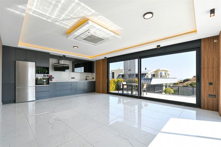 Image No.10-4 Bed House/Villa for sale