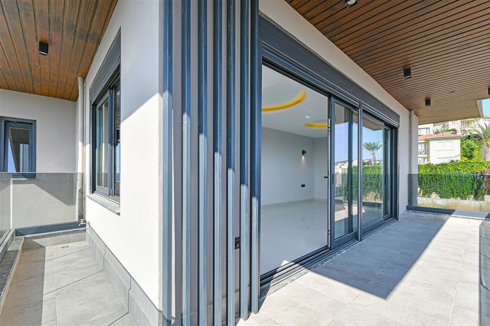 Image No.13-4 Bed House/Villa for sale