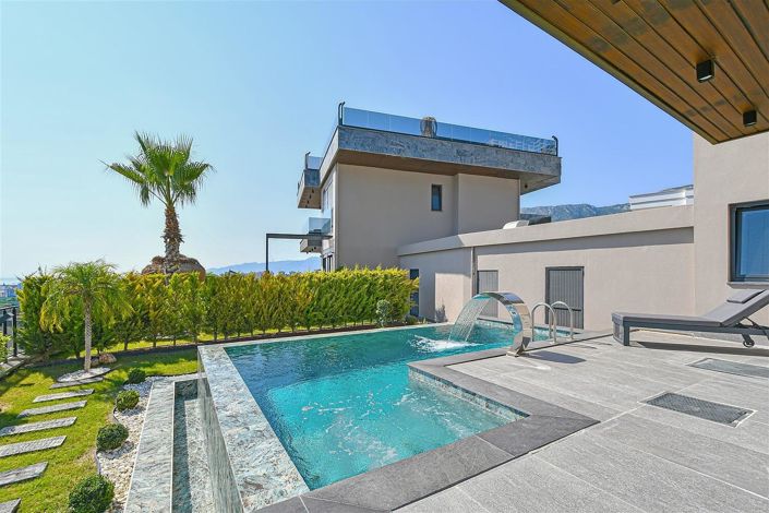 Image No.3-4 Bed House/Villa for sale