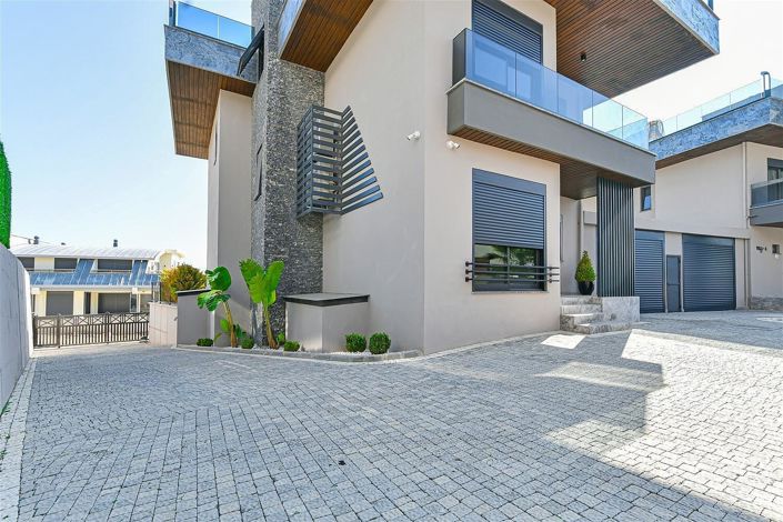 Image No.6-4 Bed House/Villa for sale