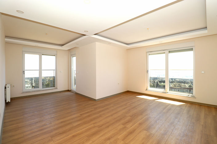 Image No.23-3 Bed Apartment for sale