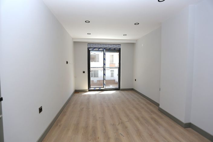 Image No.12-2 Bed Apartment for sale