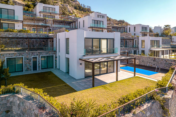 Image No.1-6 Bed House/Villa for sale
