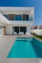 Exterior 3