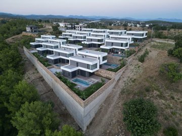 Exterior 9
