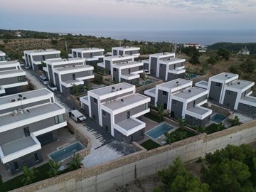 Exterior 10