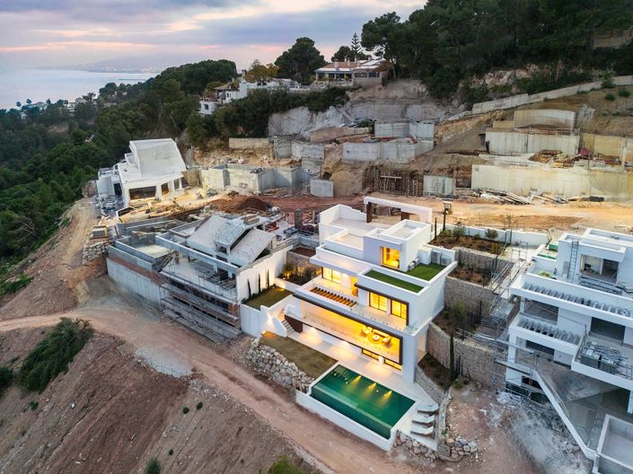 Image No.3-4 Bed House/Villa for sale