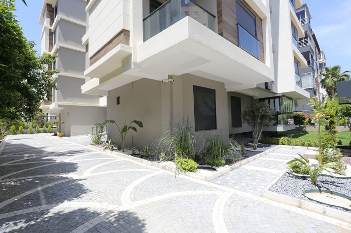 Image No.4-4 Bed Apartment for sale