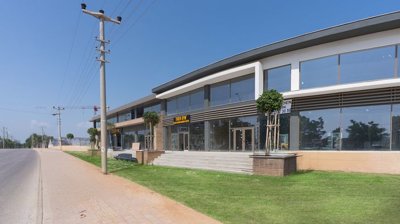 Exterior 4