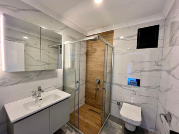 Interior 6