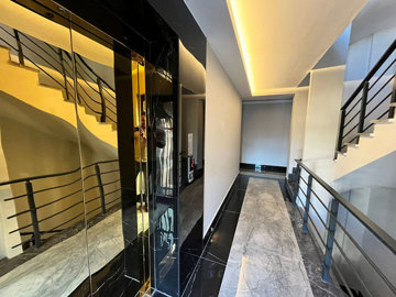 Exterior 3