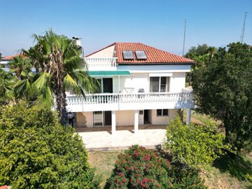 Exterior 3