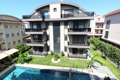 Exterior 5