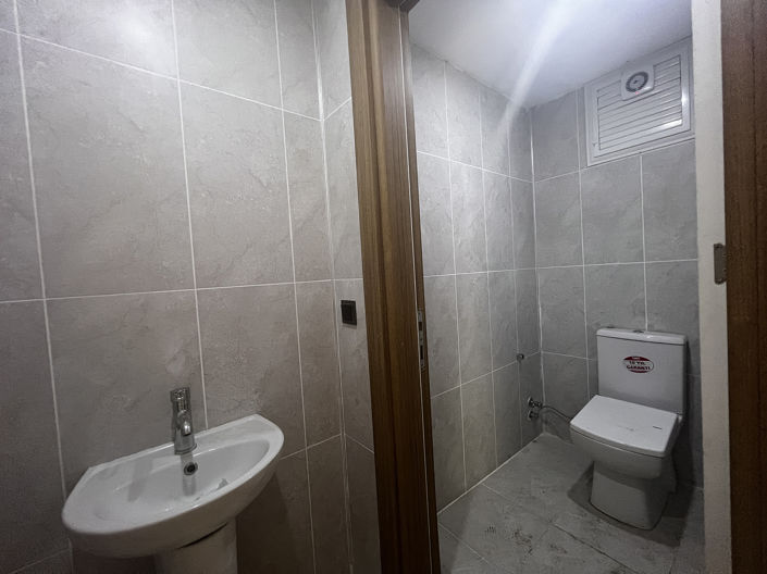 Image No.18-2 Bed Apartment for sale