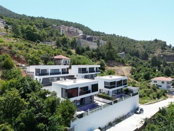 Exterior 3