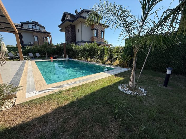 Image No.4-Maison / Villa de 4 chambres à vendre à Fethiye