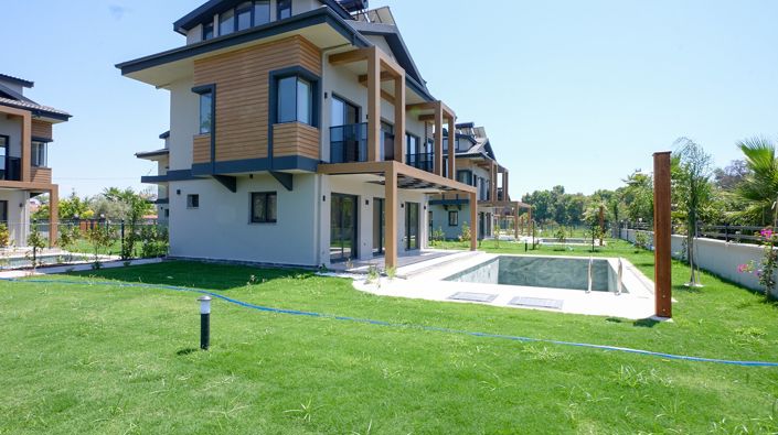 Image No.4-4 Bed House/Villa for sale