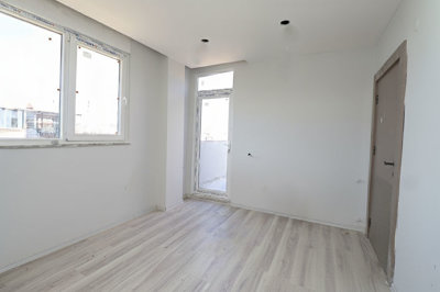 Interior 5