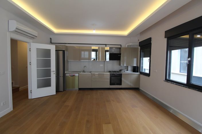 Image No.5-4 Bed Apartment for sale