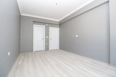 Interior 4