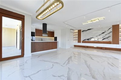 Interior 2
