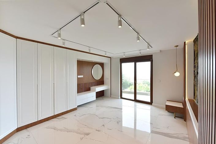 Image No.13-4 Bed Apartment for sale