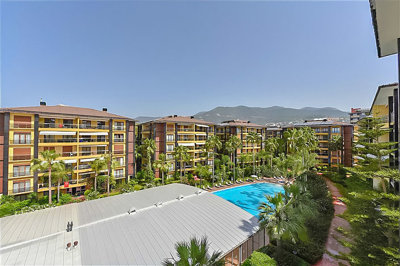 Exterior 3