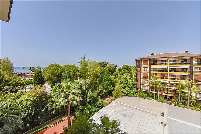 Image No.32-4 Bed Apartment for sale