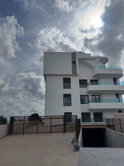 Image No.36-4 Bed Apartment for sale