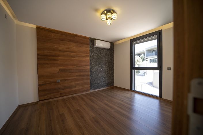Image No.28-4 Bed House/Villa for sale