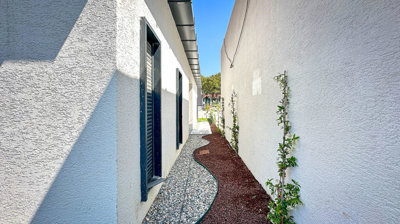 Exterior 12