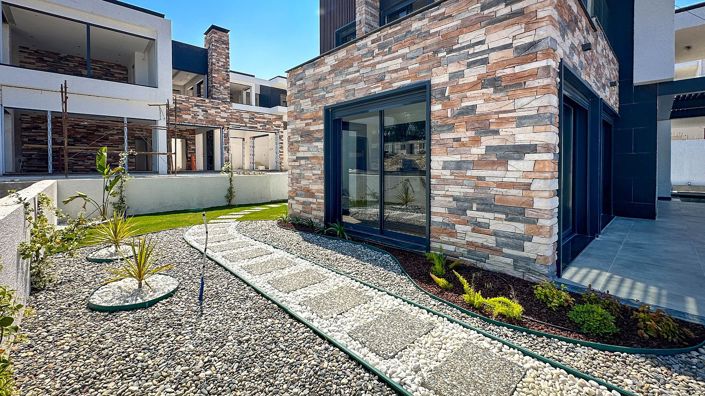 Image No.14-5 Bed House/Villa for sale