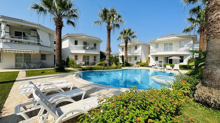 Image No.2-Appartement de 2 chambres à vendre à Çamyuva