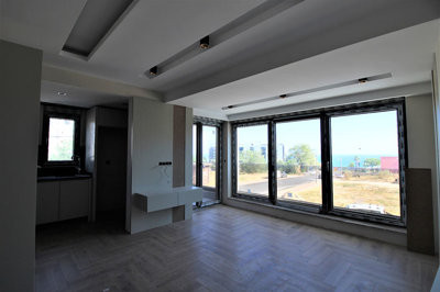 Interior 4