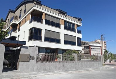 Exterior 3