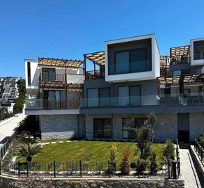 Exterior 2