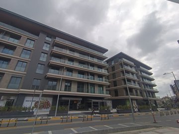 Exterior 4